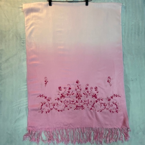 Embroidered Shawl Wool / Viscose Scarf with Fringe Pink and Red 70 inches long - Picture 2 of 12